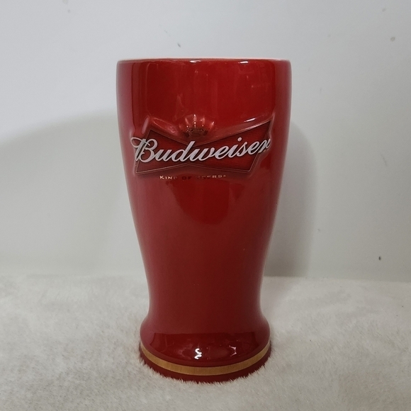Budweiser King Of Beers Anheuser Busch Red Gold Relief Beer Mug Cup 18 Oz - Picture 1 of 9